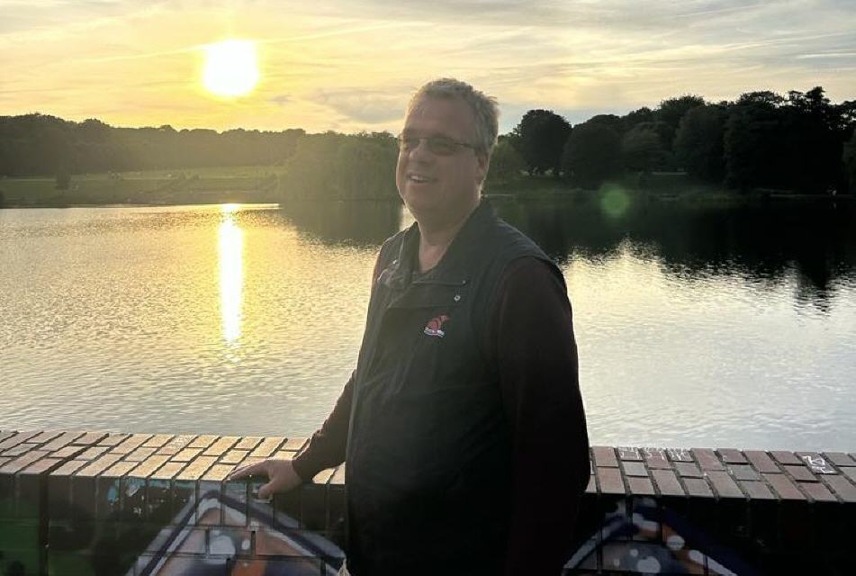 Abendrot am Wasser im Stadtpark